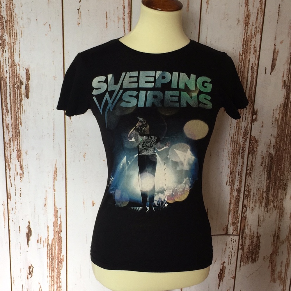 Sleeping with sirens band tee